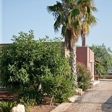 Rosalba 滨海波利尼亚诺